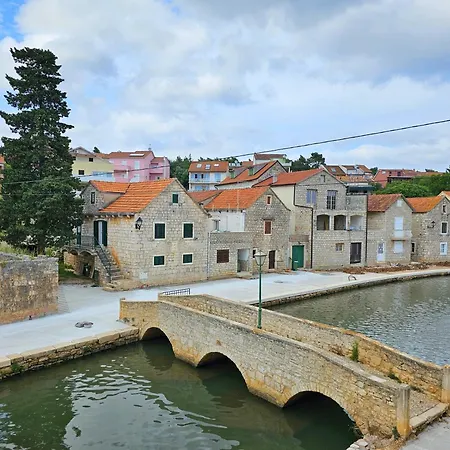 Apartment Vetus Pontem